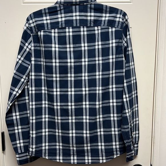 Hollister Shirt‼️ - Picture 5 of 5